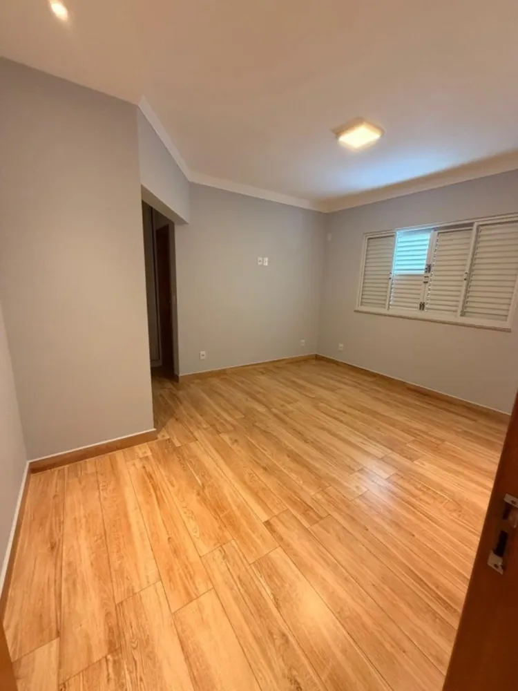Casa, 3 quartos, 260 m² - Foto 19