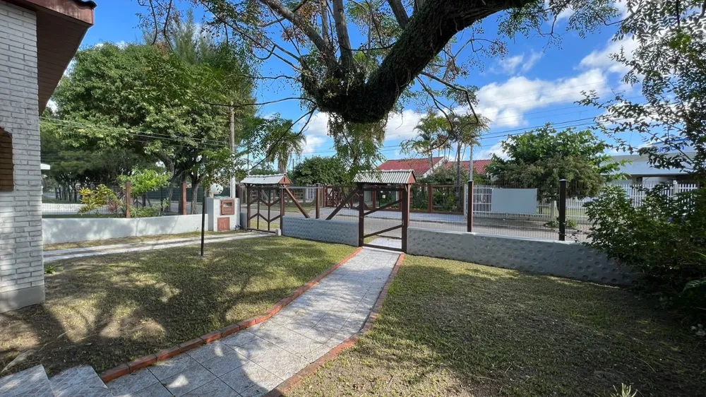 Casa, 4 quartos, 146 m² - Foto 1
