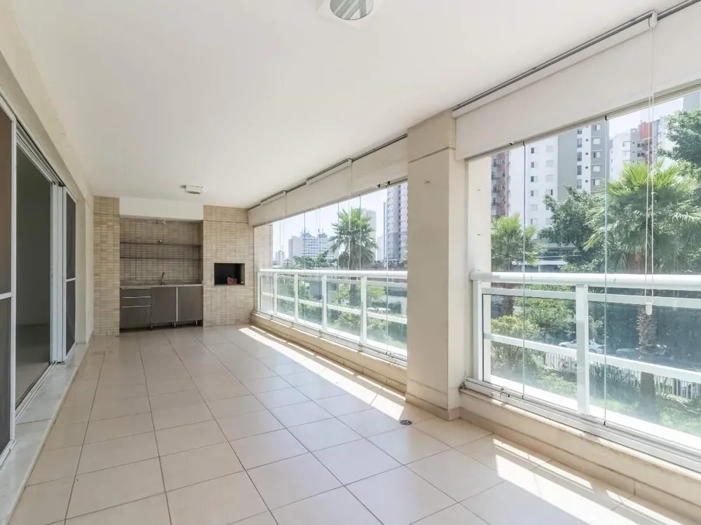Apartamento, 3 quartos, 210 m² - Foto 2