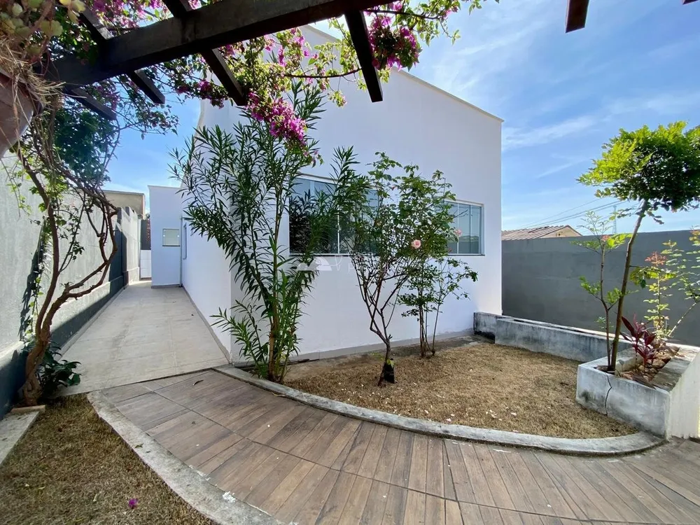 Casa, 3 quartos, 240 m² - Foto 1