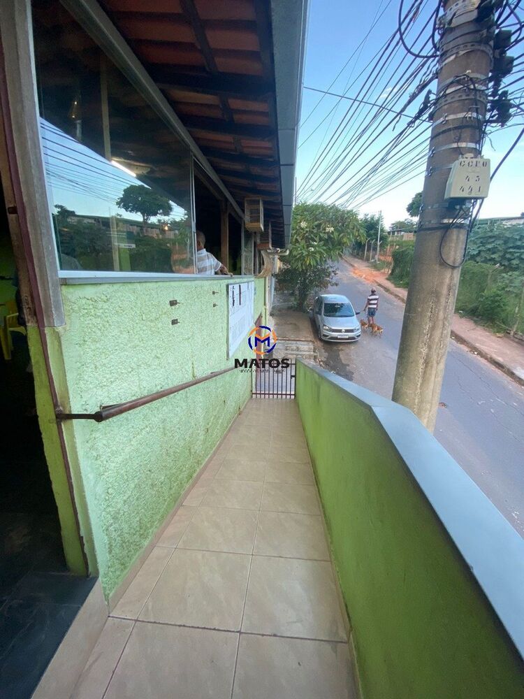 Casa à venda com 3 quartos - Foto 1