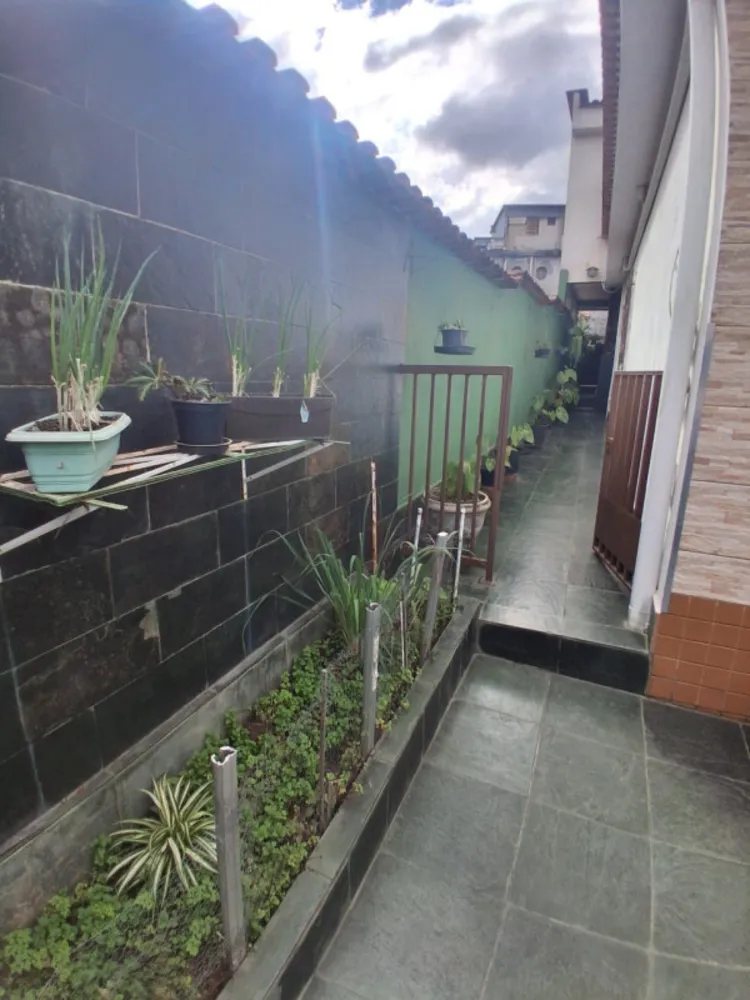 Casa, 4 quartos, 220 m² - Foto 2