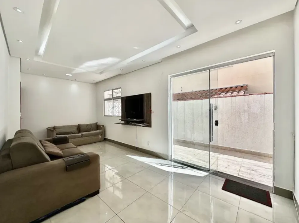 Apartamento, 3 quartos, 200 m² - Foto 1