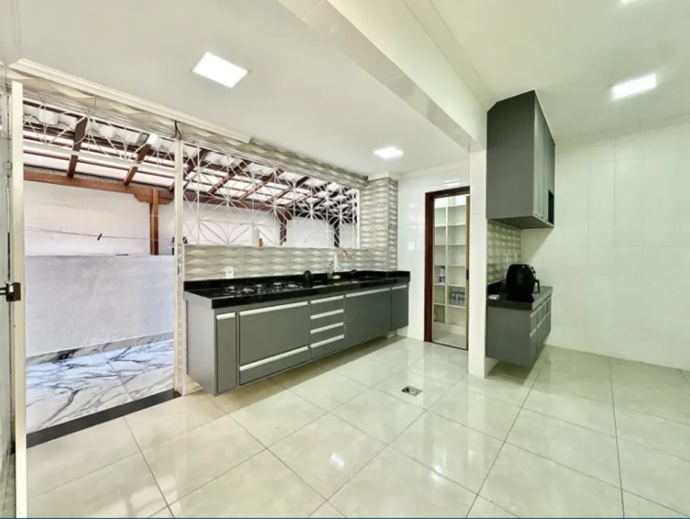 Apartamento, 3 quartos, 200 m² - Foto 3
