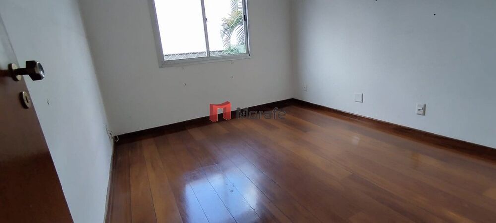 Apartamento para alugar com 3 quartos, 110m² - Foto 2