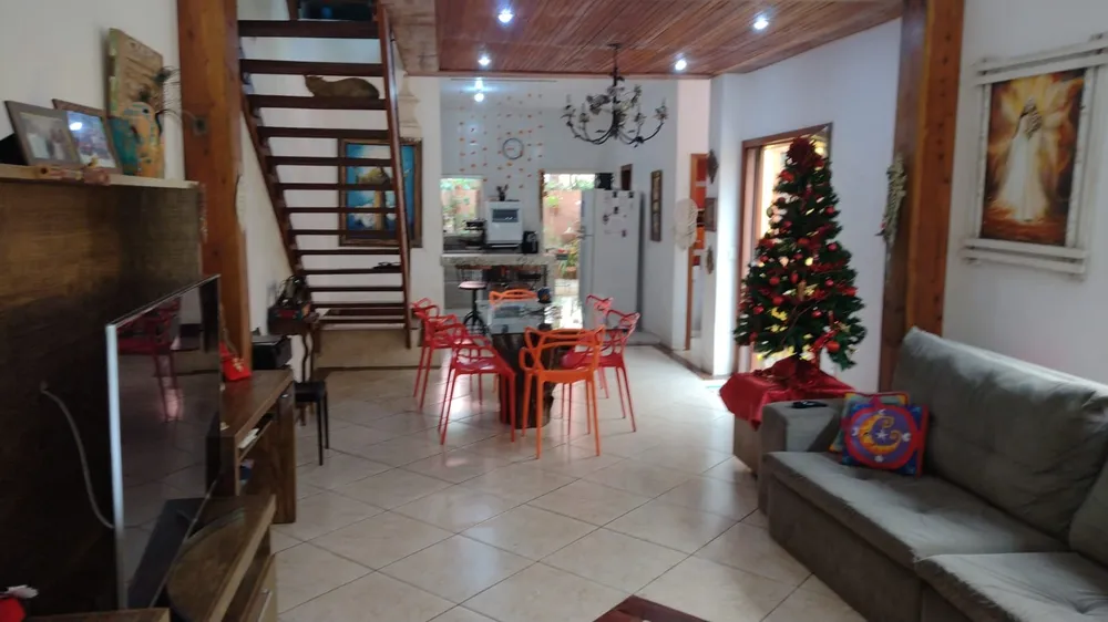 Casa, 5 quartos, 120 m² - Foto 4