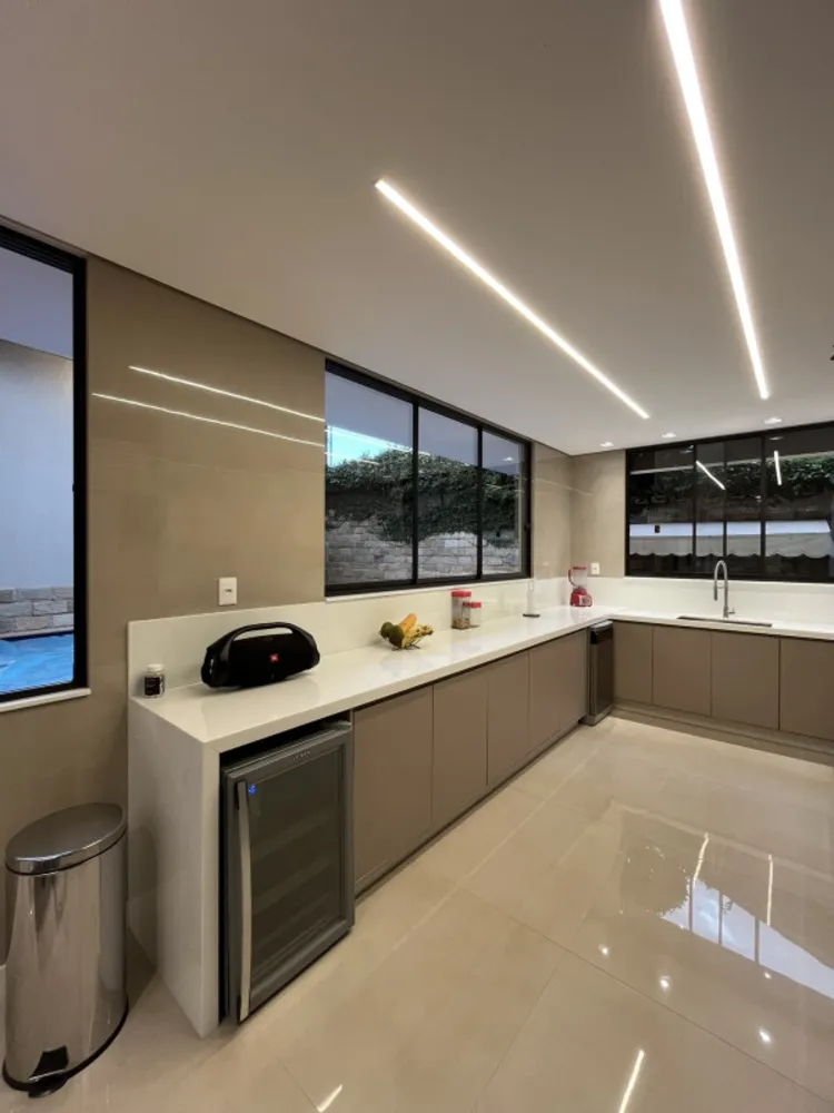 Casa, 3 quartos, 260 m² - Foto 3