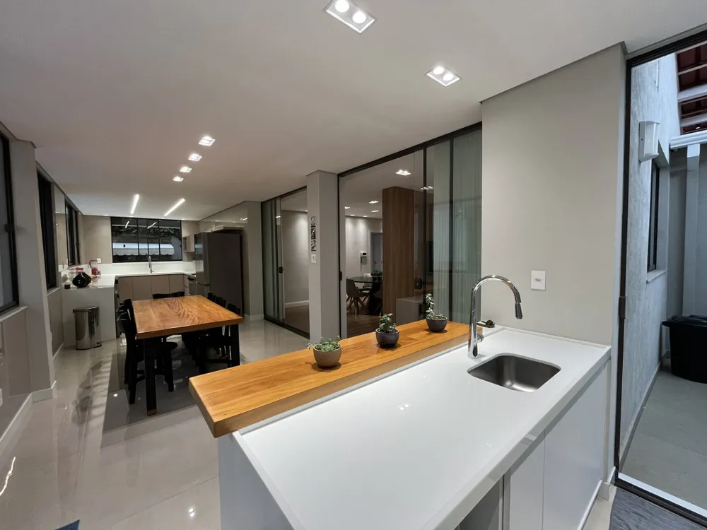 Casa, 3 quartos, 260 m² - Foto 6