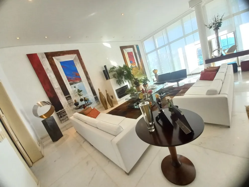 Casa, 4 quartos, 602 m² - Foto 1