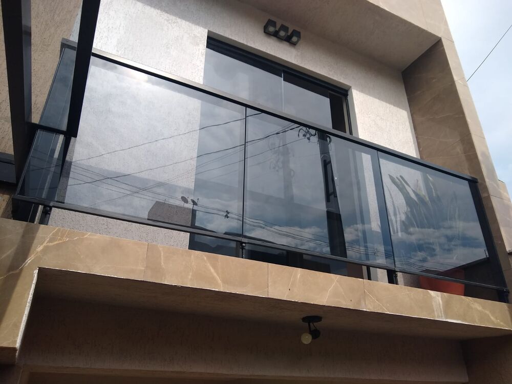 Casa à venda com 3 quartos, 130m² - Foto 1