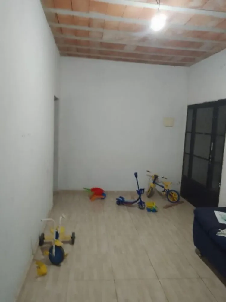 Casa, 2 quartos, 200 m² - Foto 3