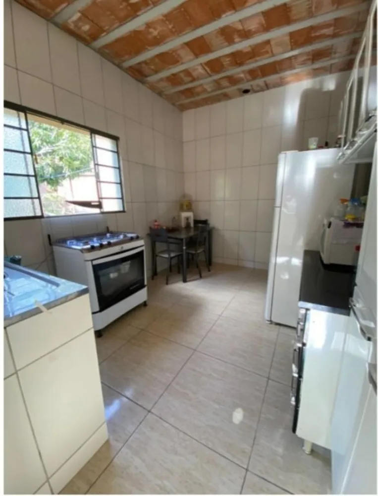 Casa, 2 quartos, 200 m² - Foto 1