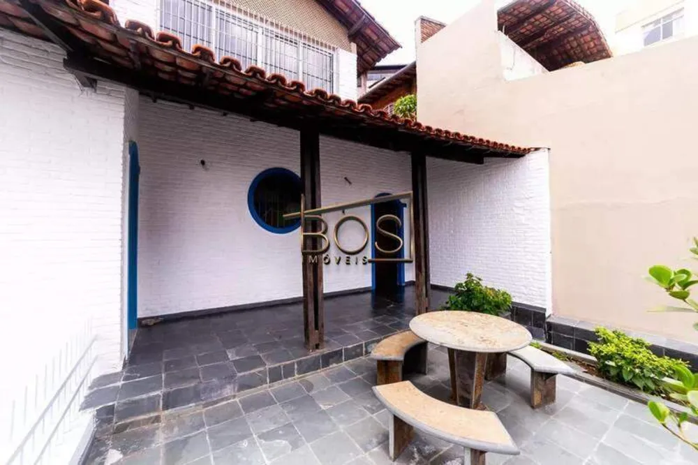 Casa, 5 quartos, 379 m² - Foto 1