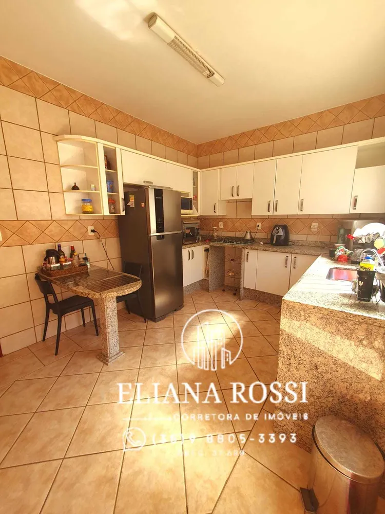Casa, 3 quartos, 253 m² - Foto 10