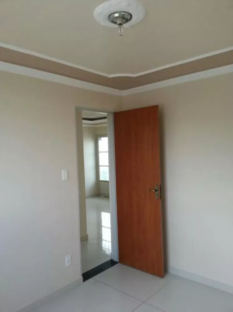 Apartamento à venda com 2 quartos, 50m² - Foto 2