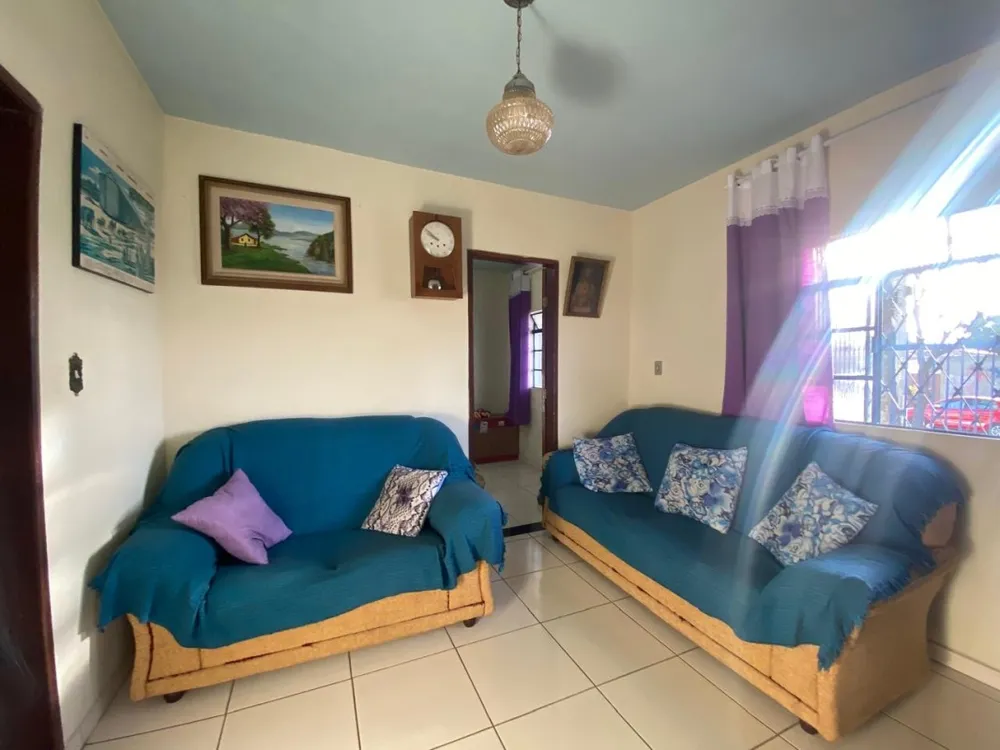 Casa, 3 quartos, 247 m² - Foto 2