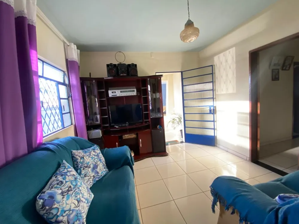 Casa, 3 quartos, 247 m² - Foto 3