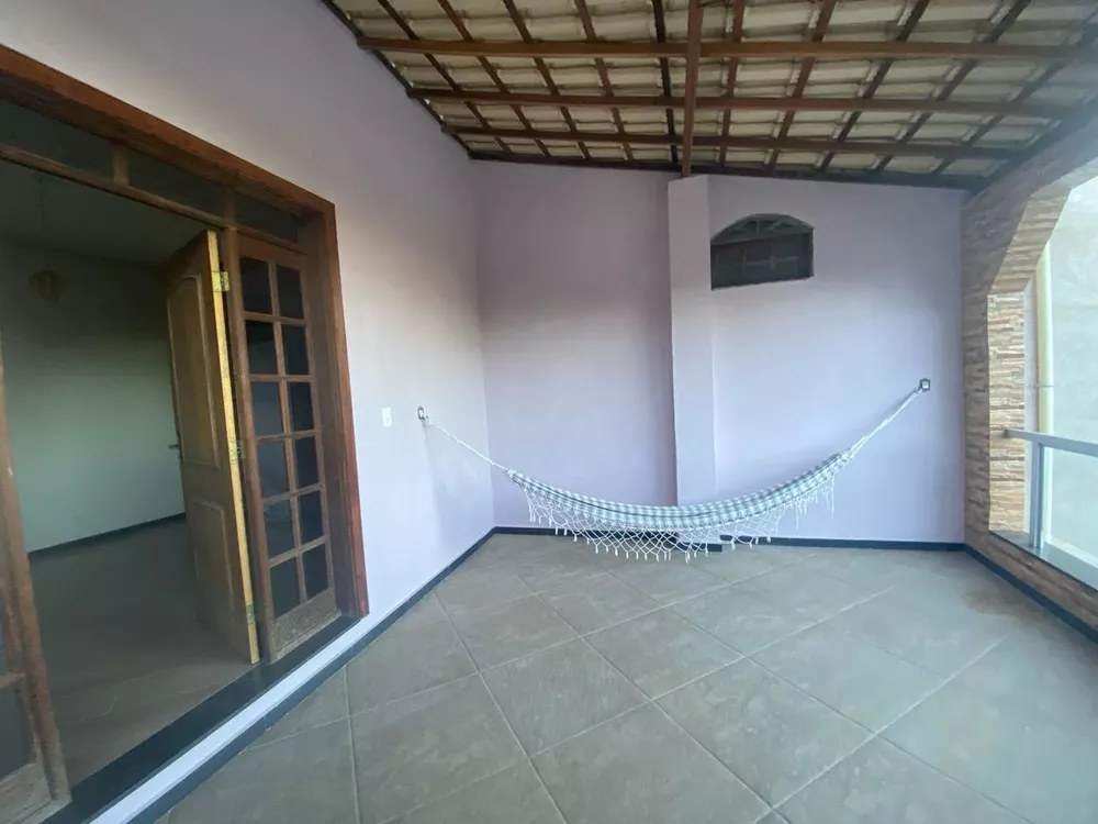 Casa para alugar com 3 quartos, 100m² - Foto 4