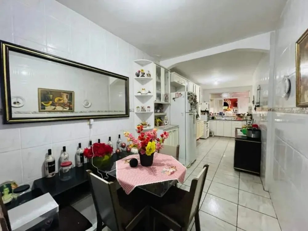 Casa, 3 quartos, 220 m² - Foto 9