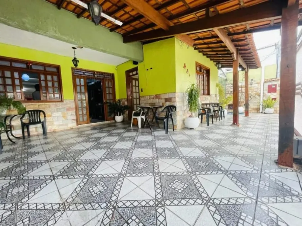 Casa, 3 quartos, 220 m² - Foto 1