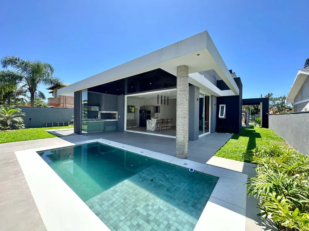 Casa, 3 quartos, 241 m² - Foto 3