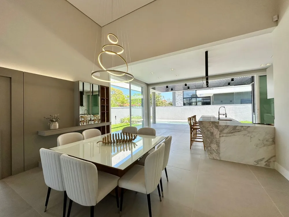 Casa, 3 quartos, 241 m² - Foto 8