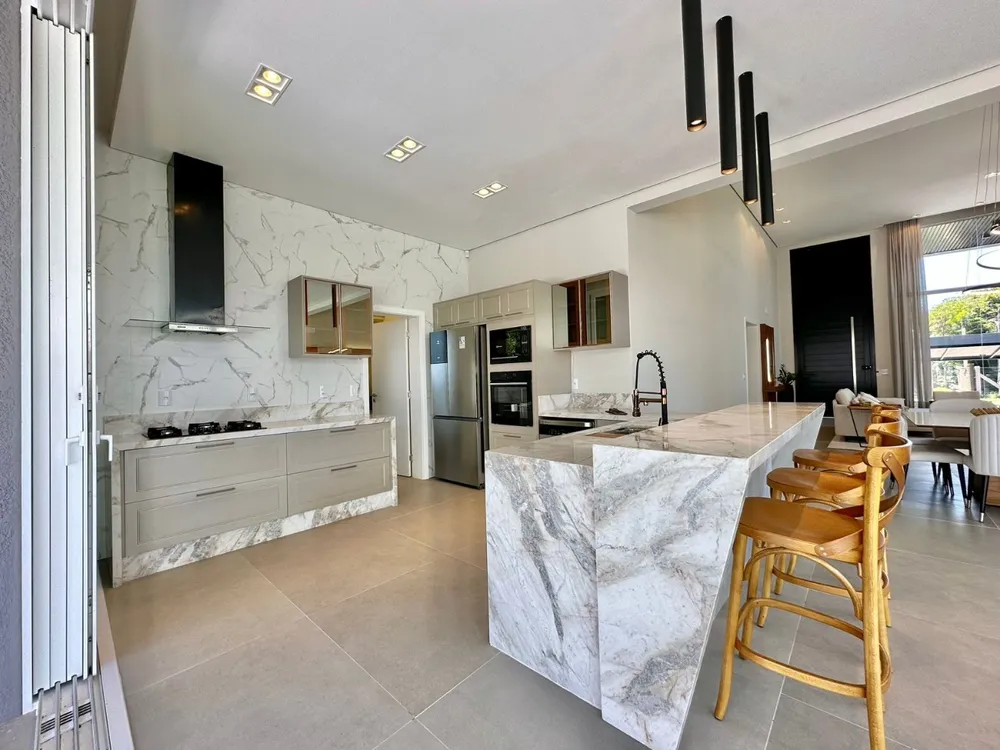 Casa, 3 quartos, 241 m² - Foto 7