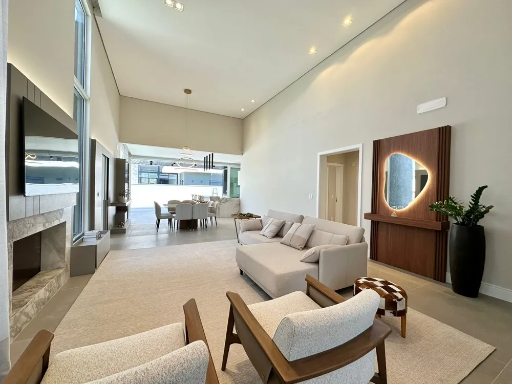 Casa, 3 quartos, 241 m² - Foto 9
