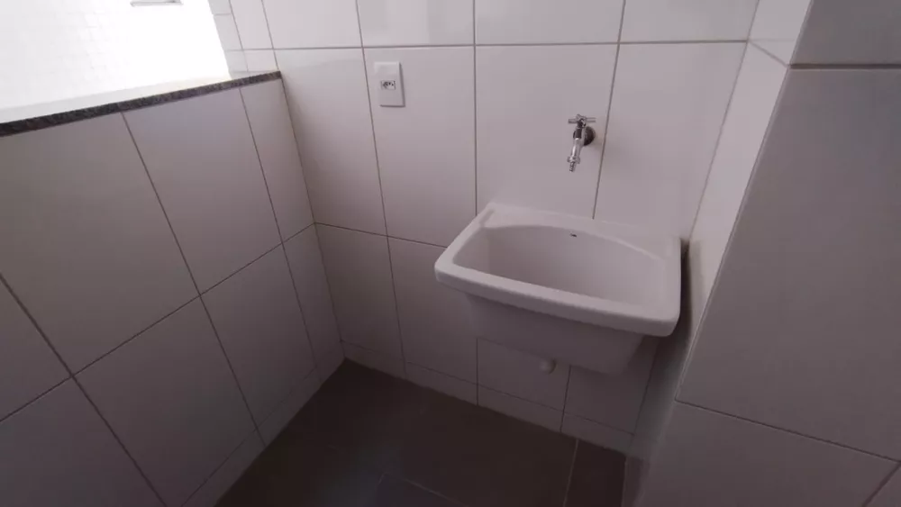 Apartamento à venda com 3 quartos, 80m² - Foto 13