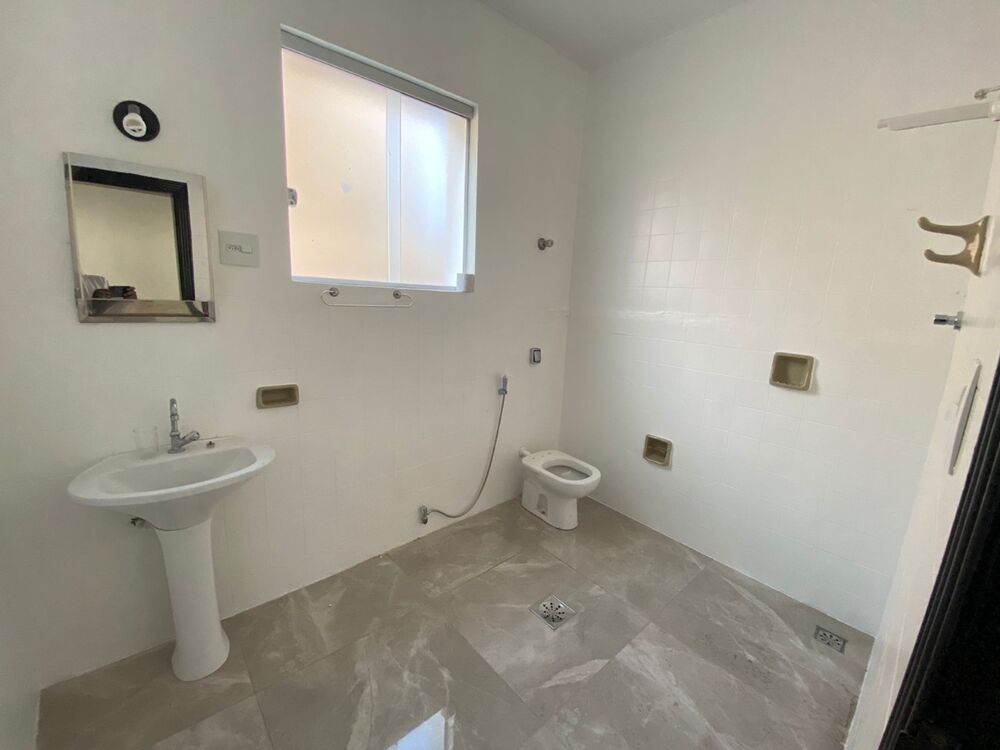 Apartamento à venda com 2 quartos, 70m² - Foto 9
