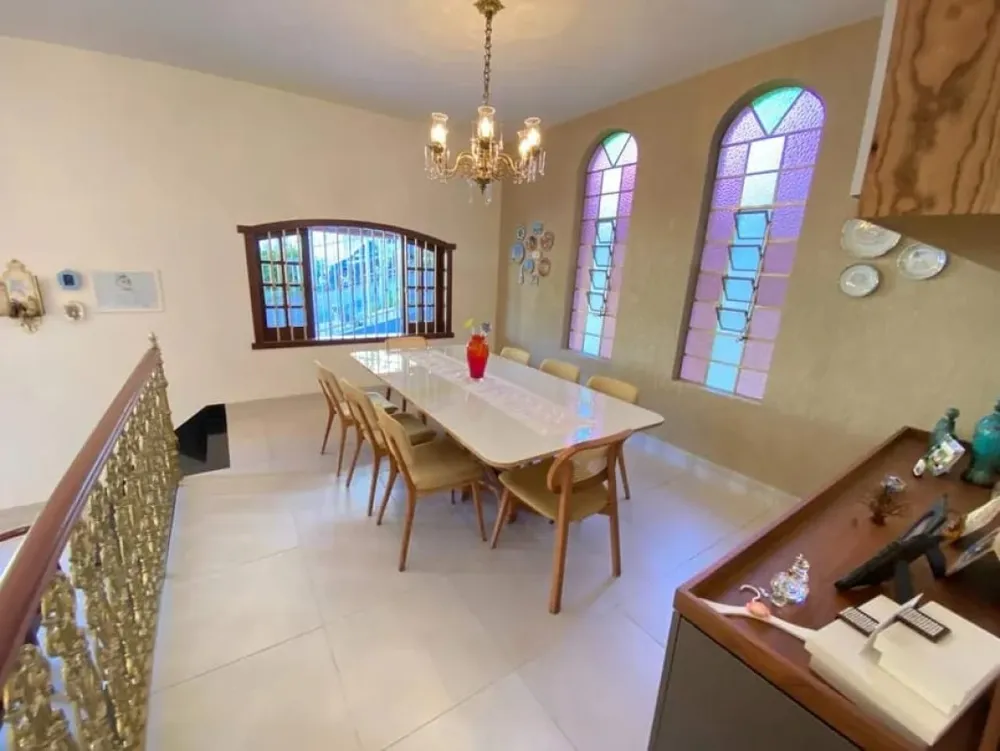 Casa, 3 quartos, 321 m² - Foto 1