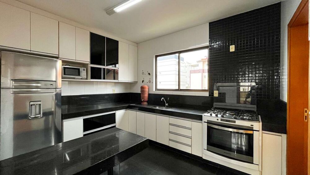 Apartamento à venda com 4 quartos, 154m² - Foto 3