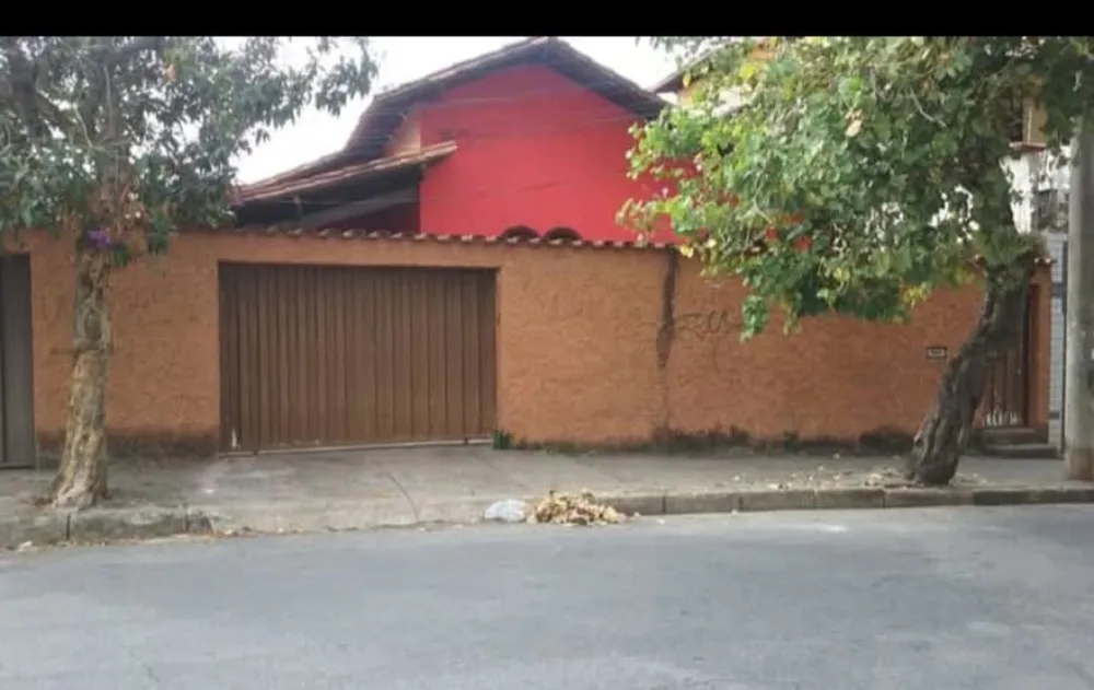 Casa, 3 quartos, 196 m² - Foto 1