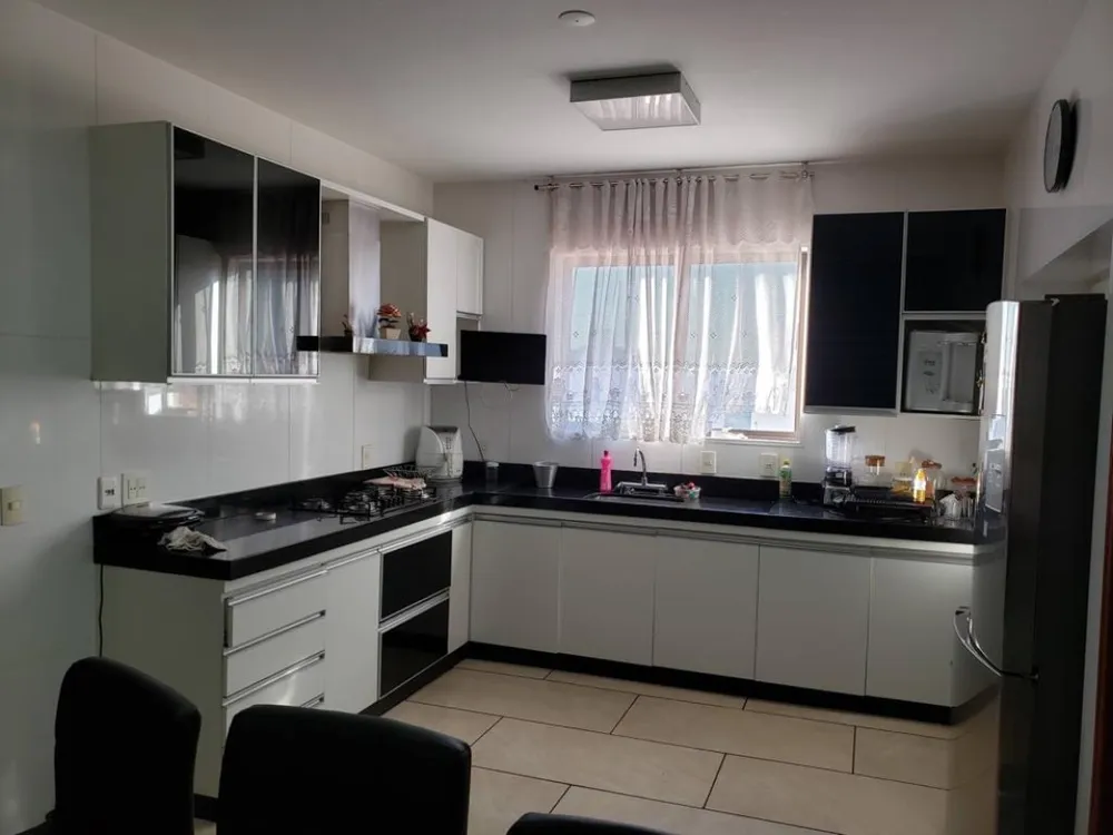 Casa, 4 quartos, 434 m² - Foto 3