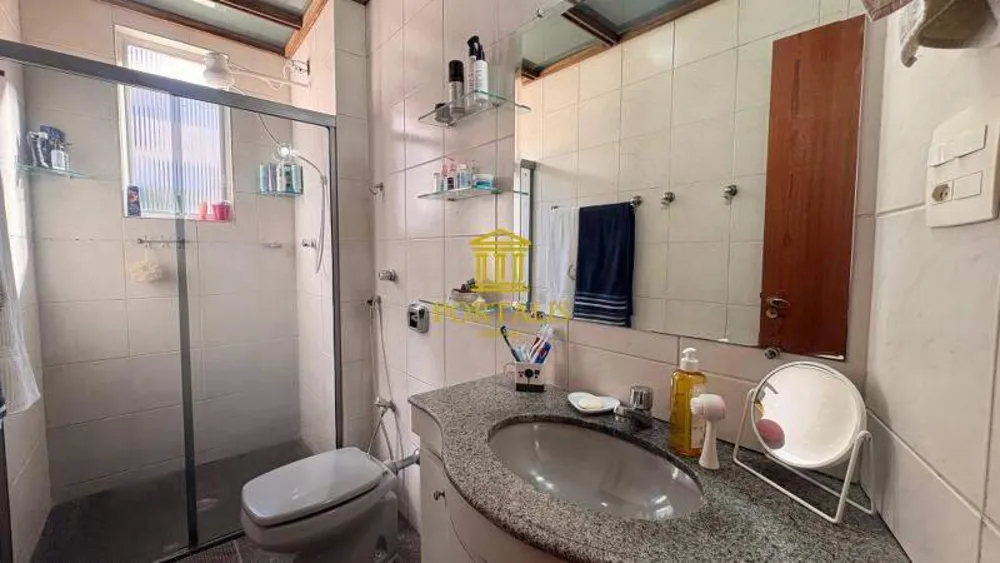 Casa, 3 quartos, 268 m² - Foto 1