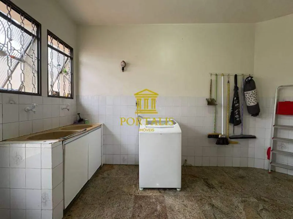 Casa, 3 quartos, 268 m² - Foto 8