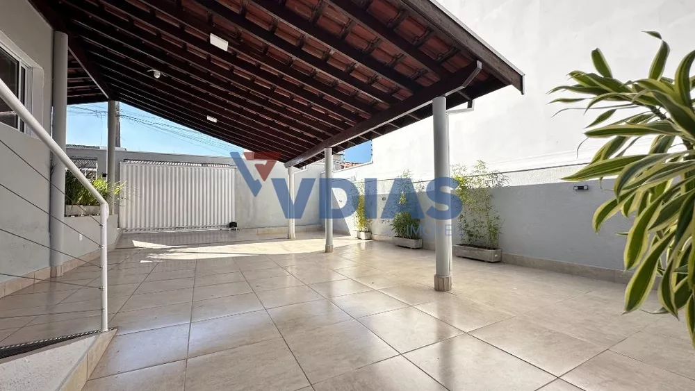 Casa à venda com 2 quartos, 250m² - Foto 5