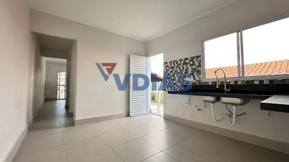 Casa à venda com 2 quartos, 250m² - Foto 14