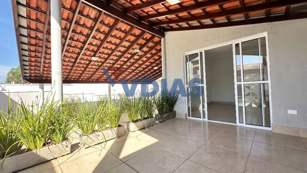 Casa à venda com 2 quartos, 250m² - Foto 11