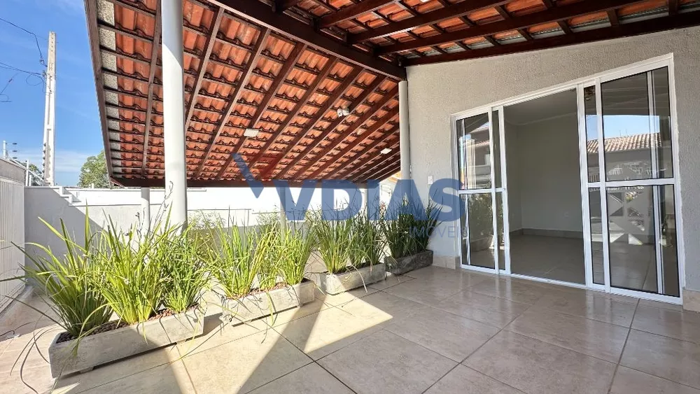 Casa à venda com 2 quartos, 250m² - Foto 10