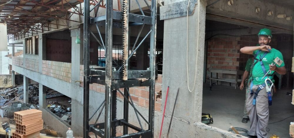 Cobertura à venda com 3 quartos, 170m² - Foto 2