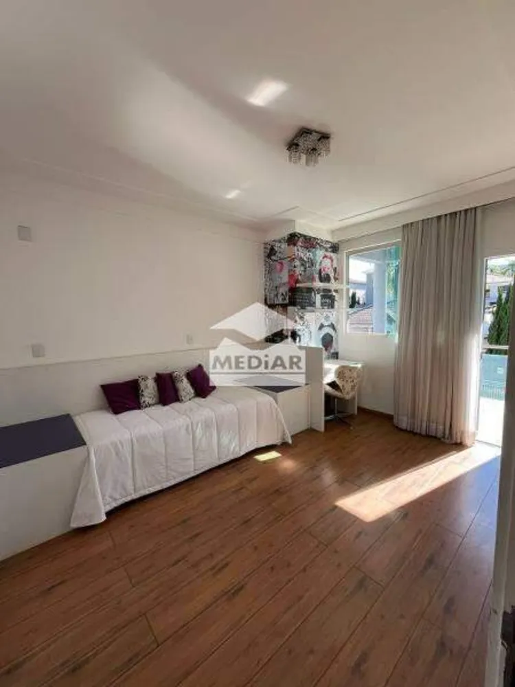 Casa, 4 quartos, 360 m² - Foto 9