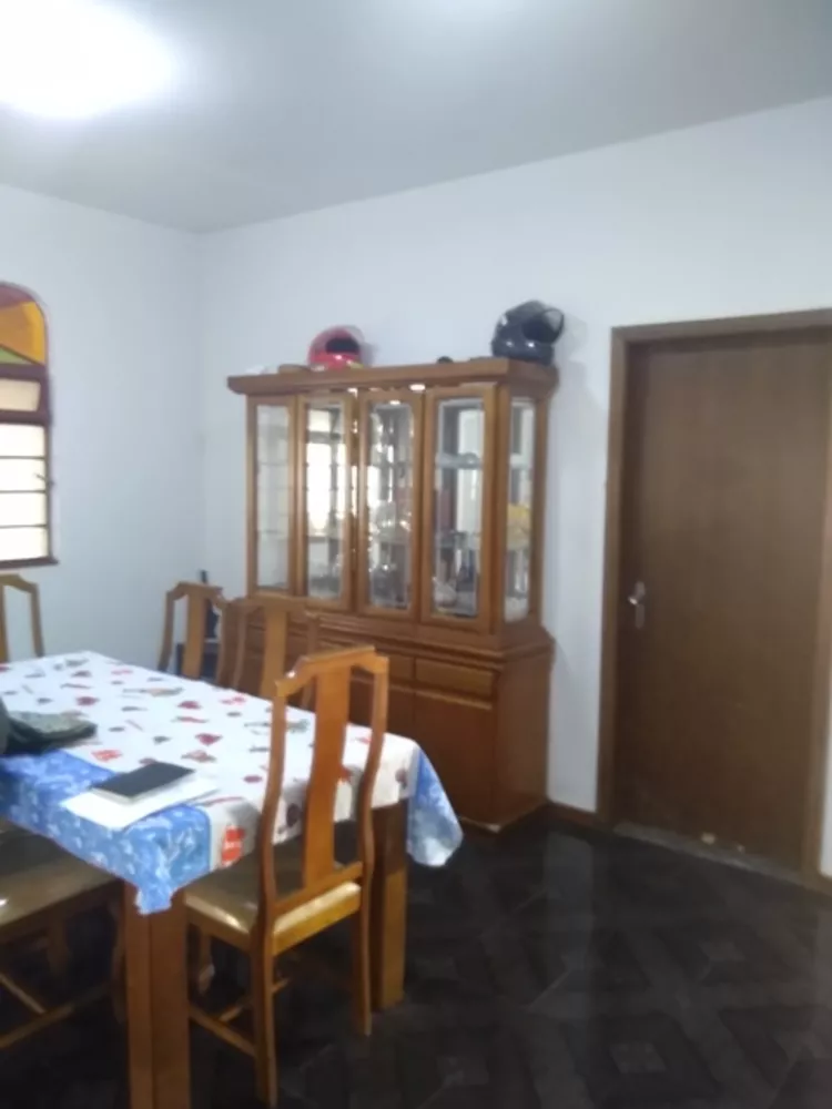 Casa à venda com 4 quartos, 204m² - Foto 12