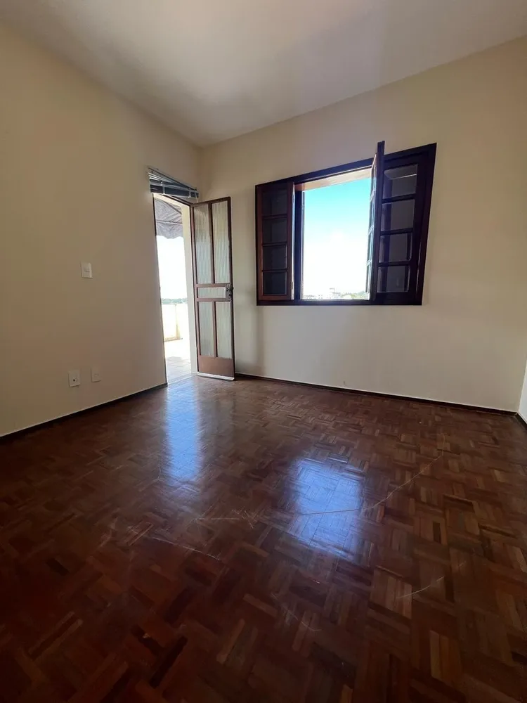 Casa, 5 quartos, 225 m² - Foto 11