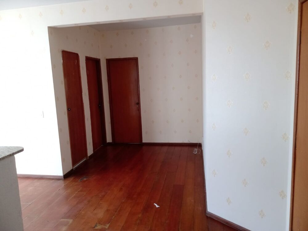 Apartamento à venda com 2 quartos, 78m² - Foto 3