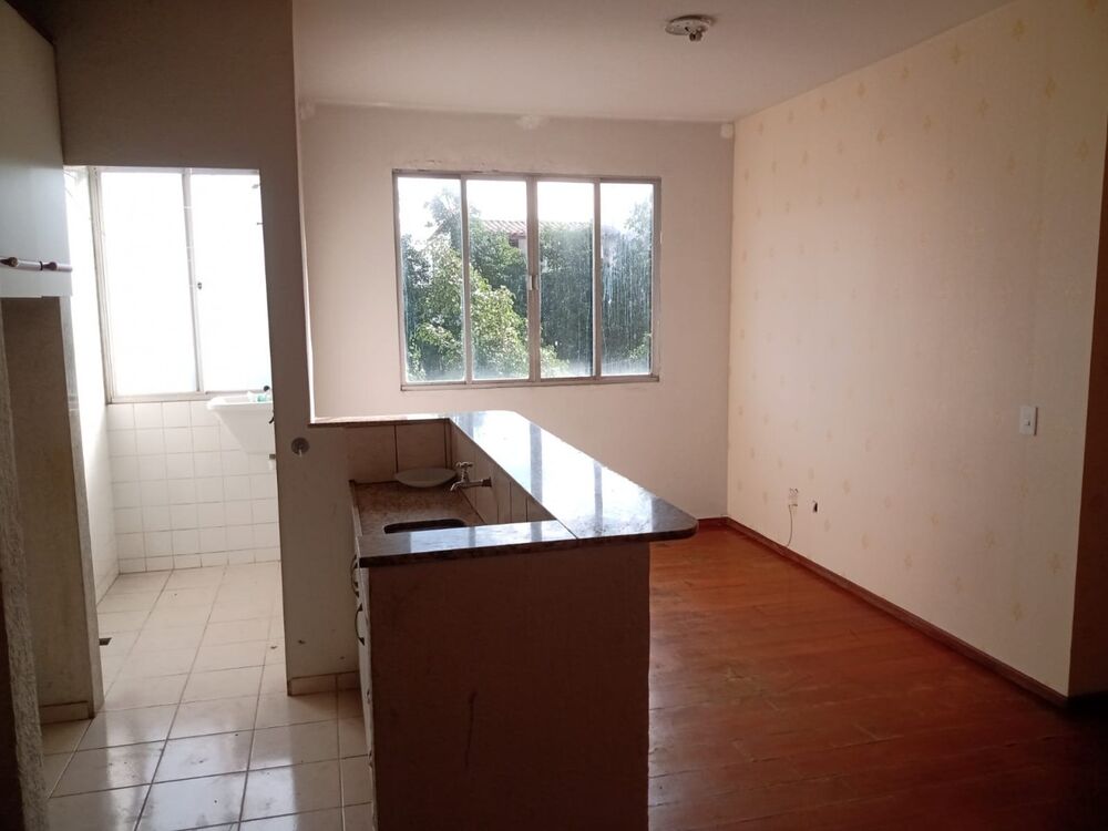 Apartamento à venda com 2 quartos, 78m² - Foto 2