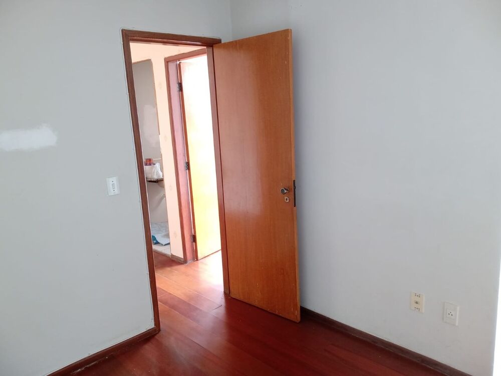 Apartamento à venda com 2 quartos, 78m² - Foto 5