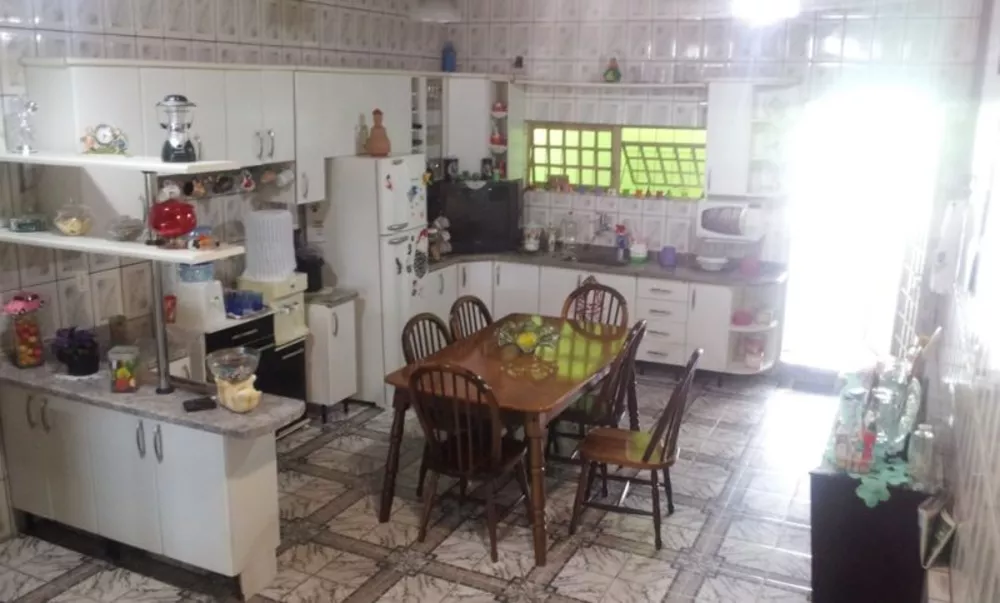 Casa à venda com 3 quartos, 100m² - Foto 7