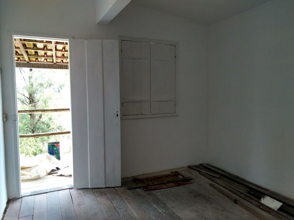 Casa à venda com 3 quartos, 164m² - Foto 3