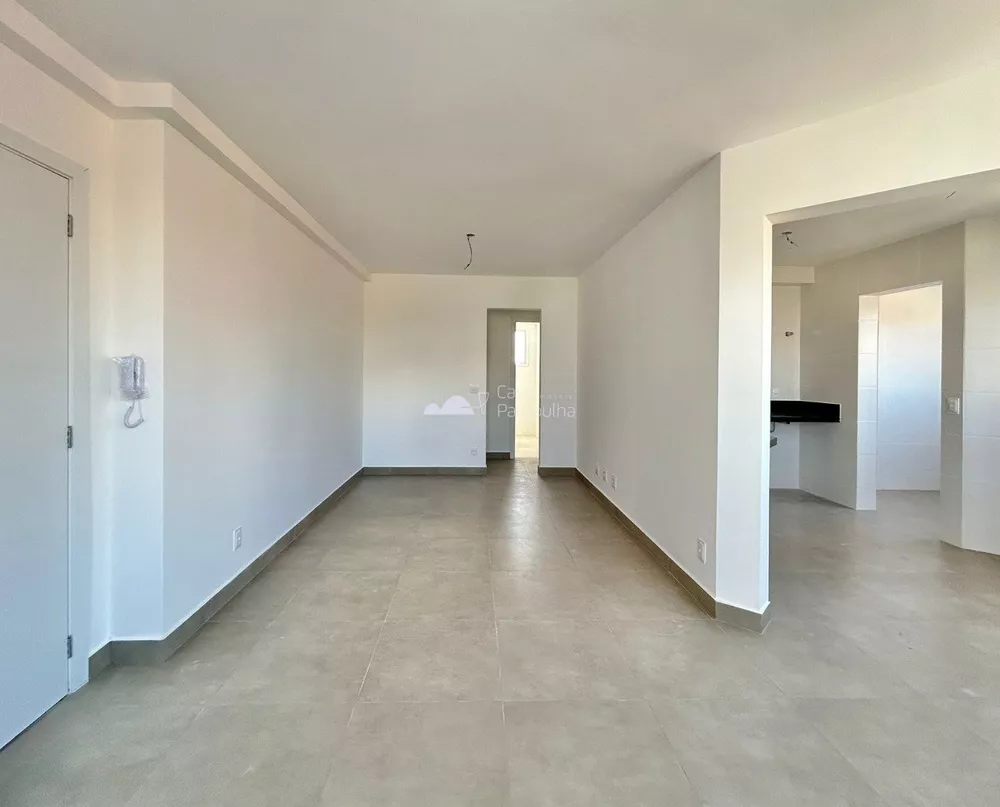 Apartamento à venda com 3 quartos, 92m² - Foto 3